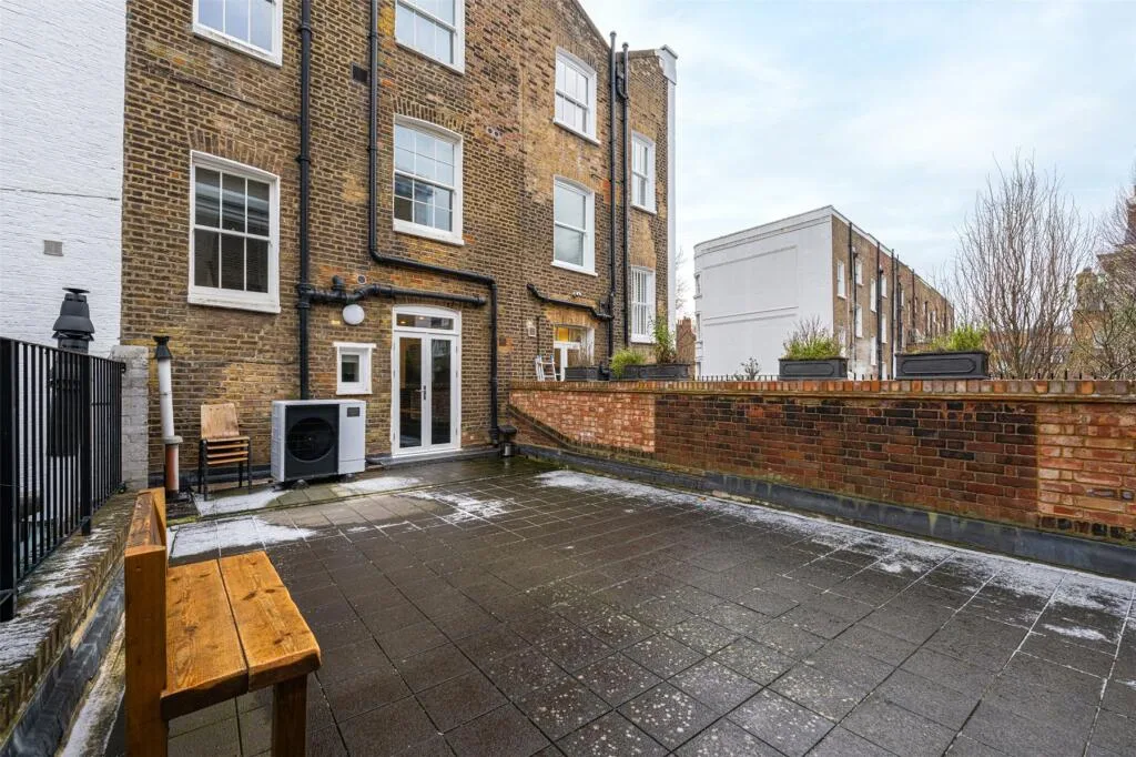 Studio flat for rent