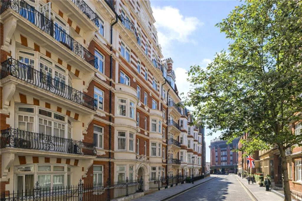 2 bedroom penthouse for rent