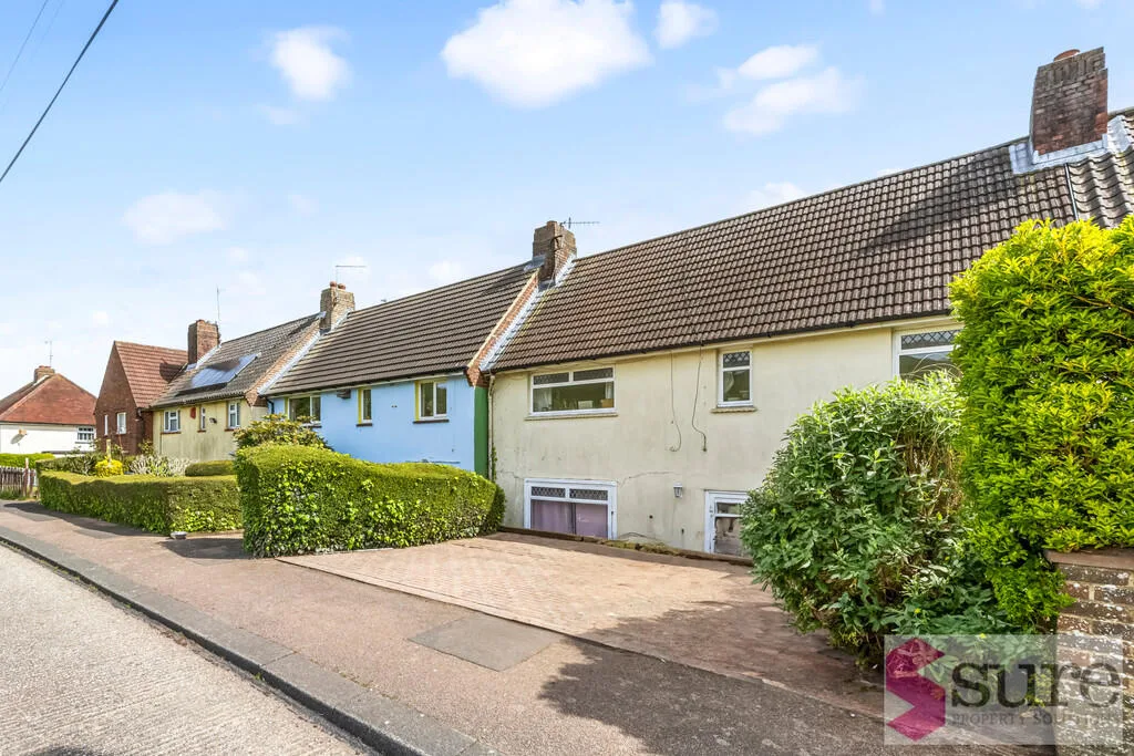 5 bedroom terraced house for rent