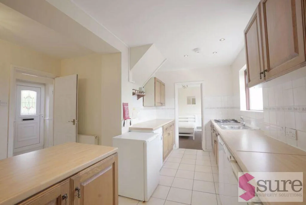 5 bedroom terraced house for rent