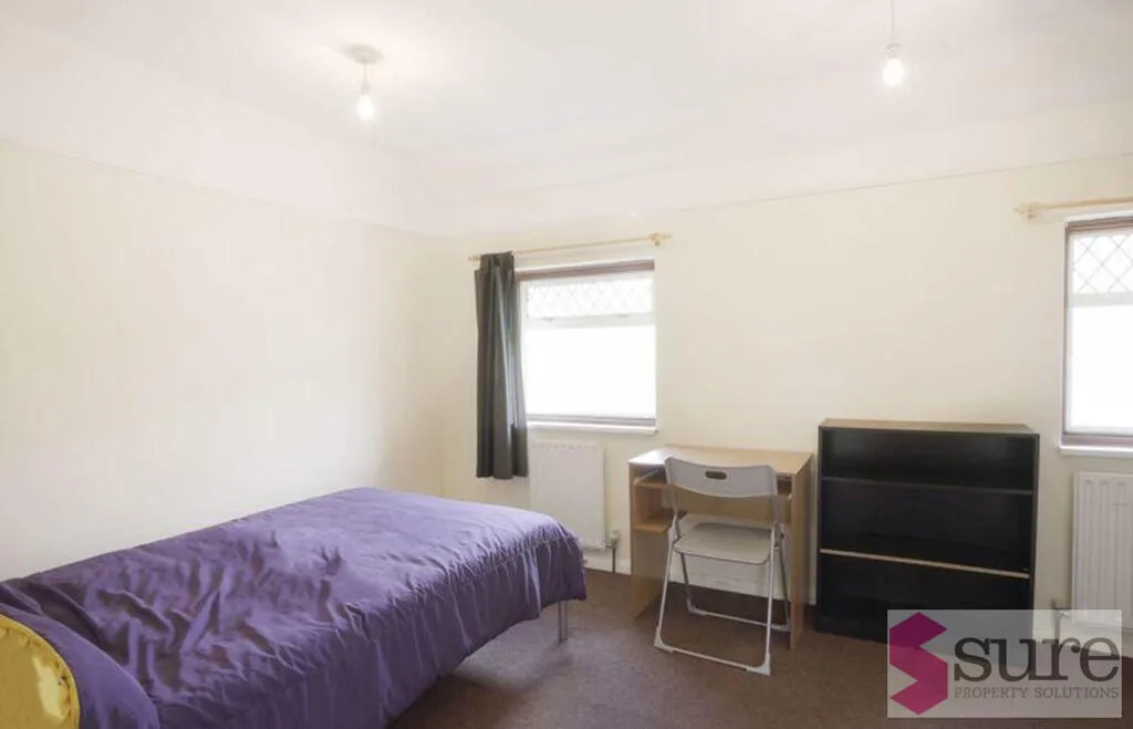 5 bedroom terraced house for rent