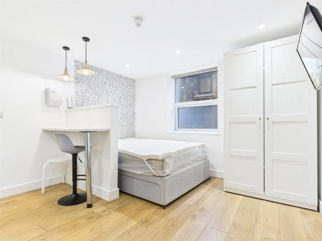 Studio apartment for rent