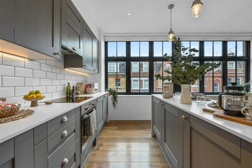 2 bedroom penthouse for rent