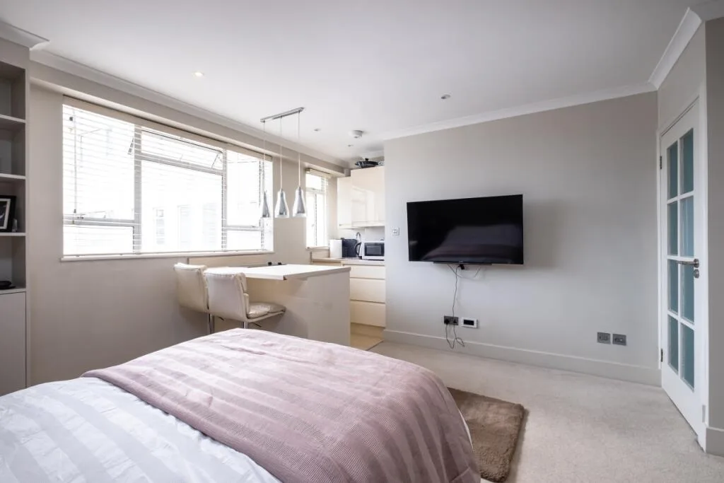 Studio flat for rent