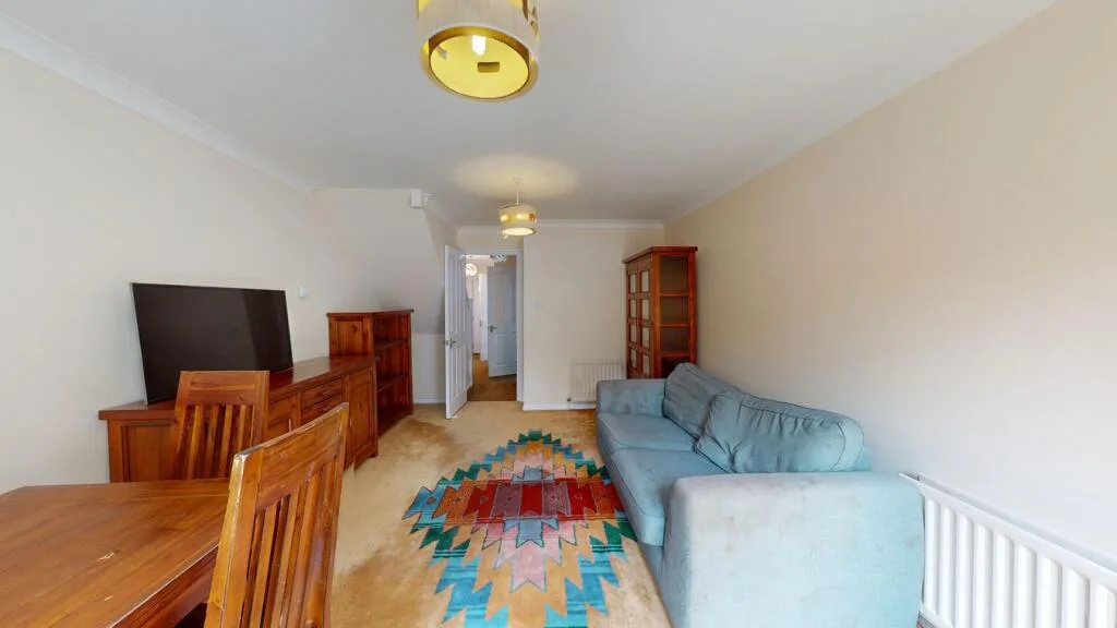 2 bedroom house for rent