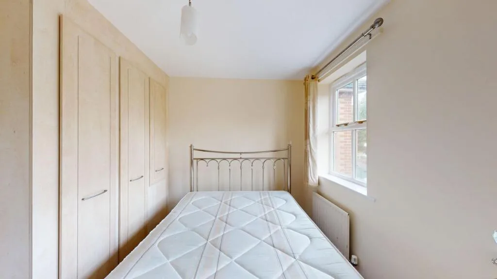 2 bedroom house for rent