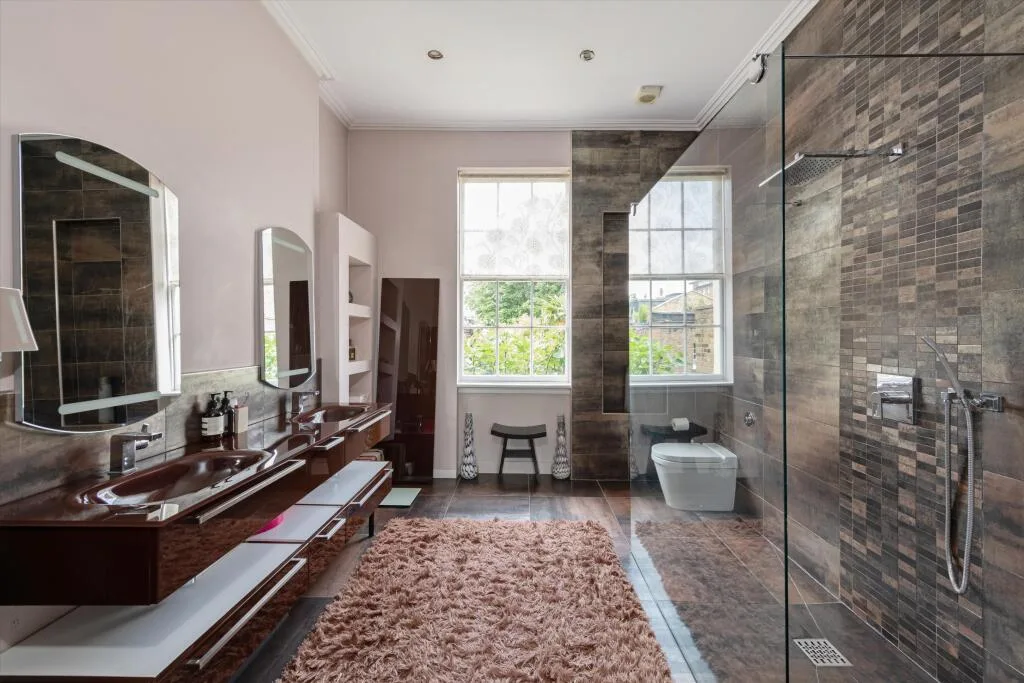 4 bedroom detached house for rent