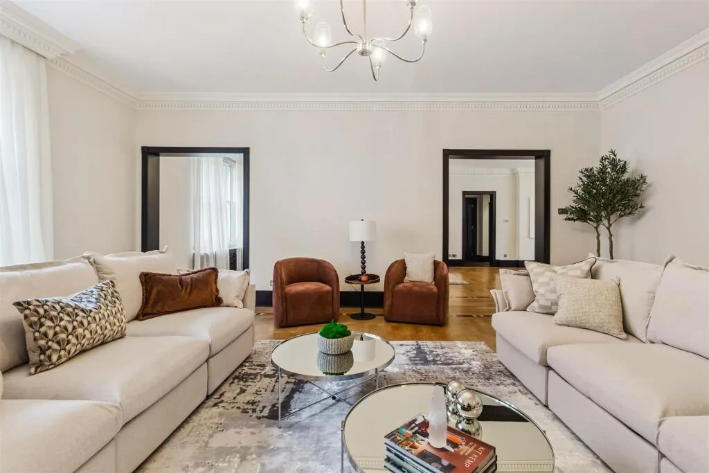 5 bedroom apartment for rent