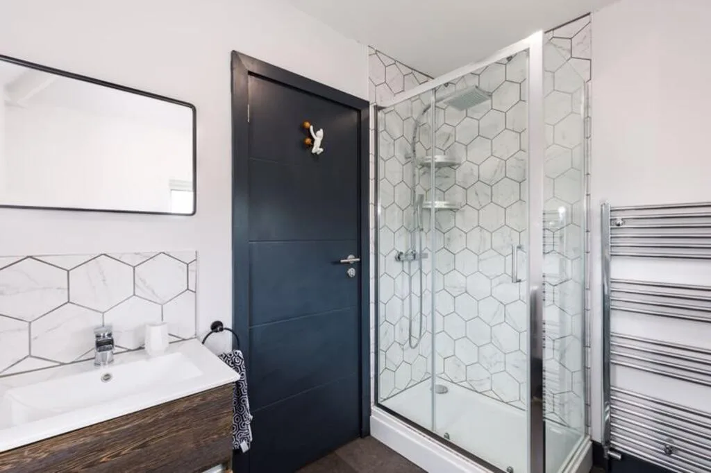 1 bedroom semi-detached house for rent