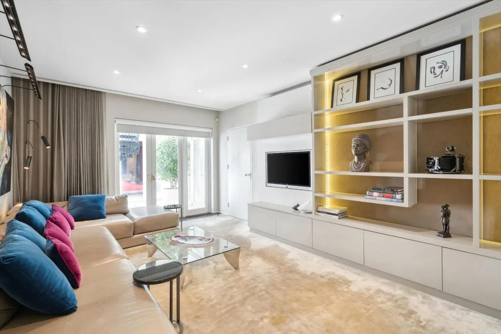 3 bedroom flat for rent