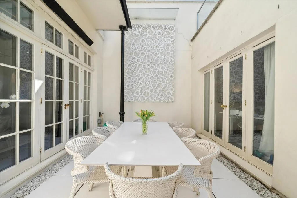 3 bedroom flat for rent