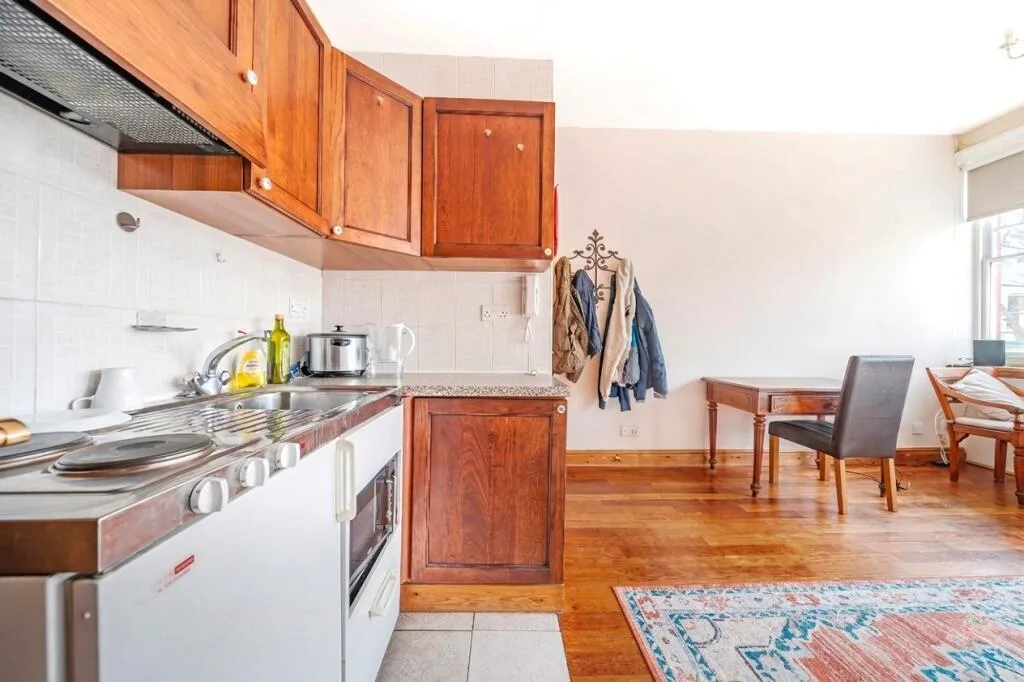 Studio flat for rent