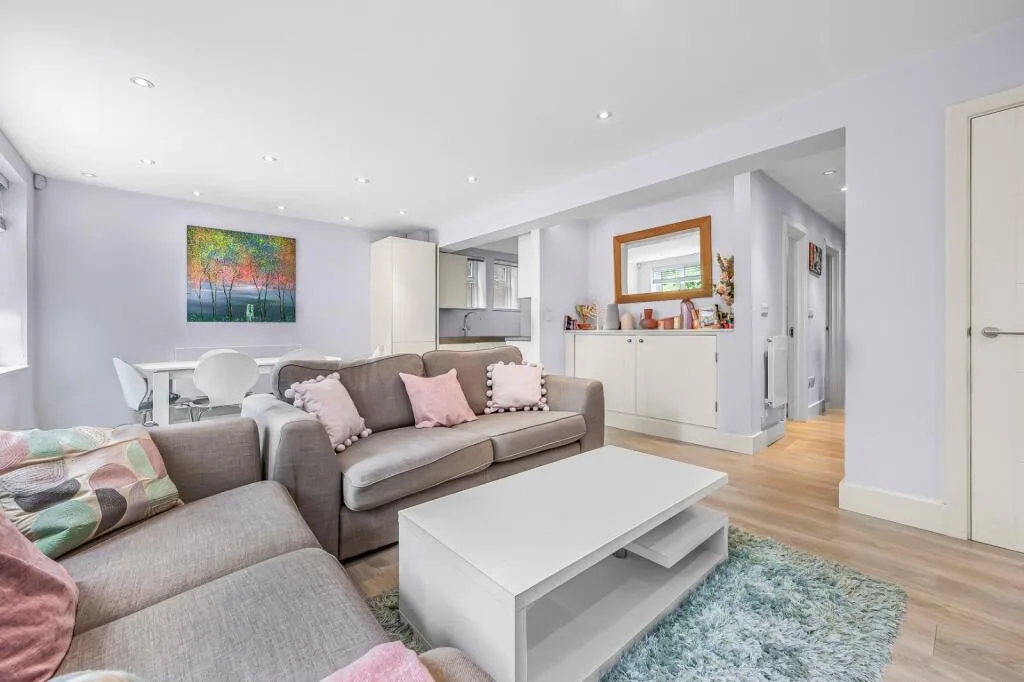 2 bedroom flat for rent