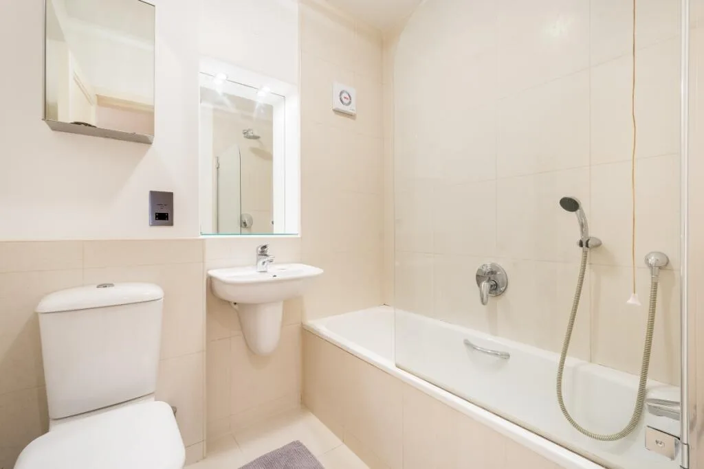3 bedroom flat for rent