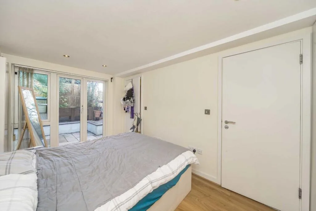 2 bedroom house for rent