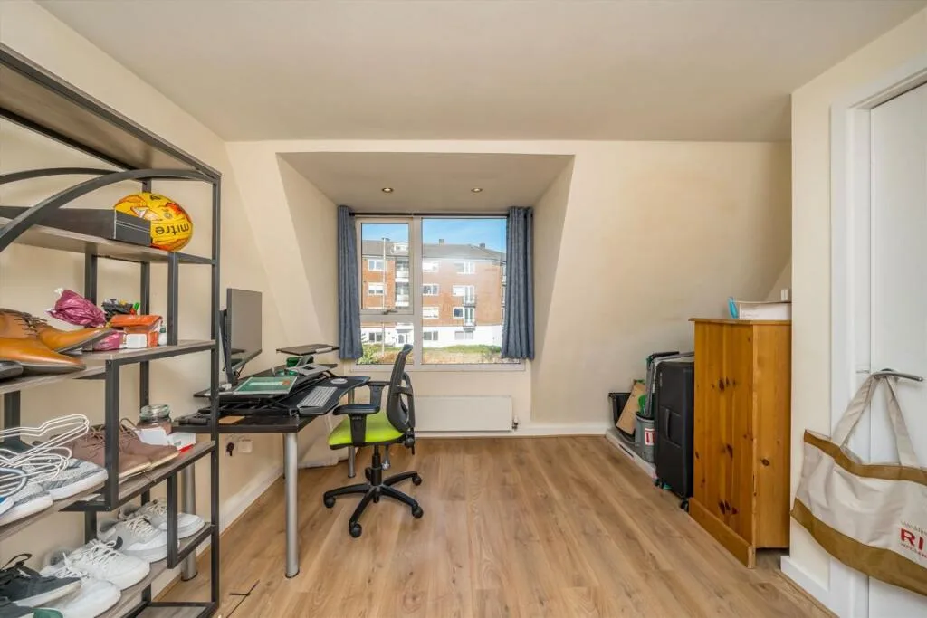2 bedroom house for rent