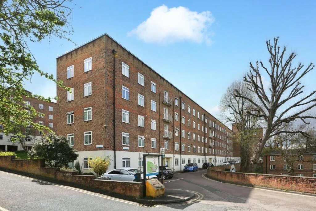 3 bedroom flat for rent