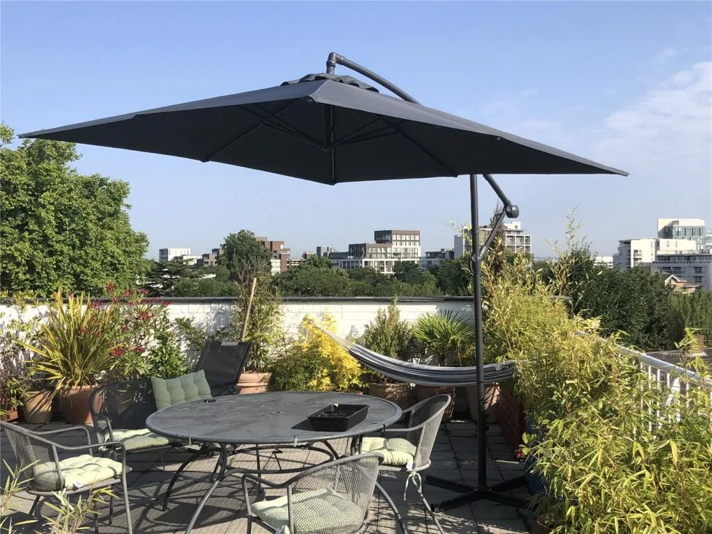 2 bedroom penthouse for rent