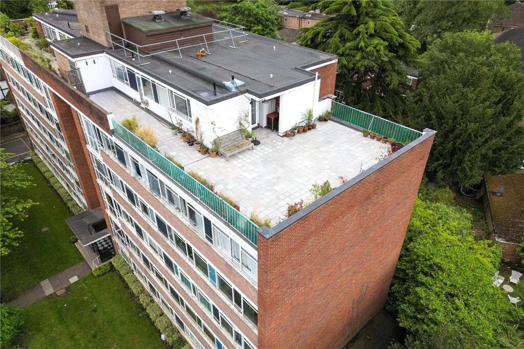 2 bedroom penthouse for rent