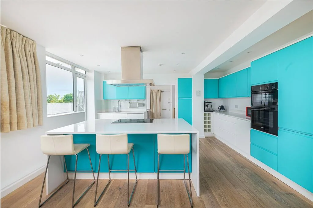 2 bedroom penthouse for rent