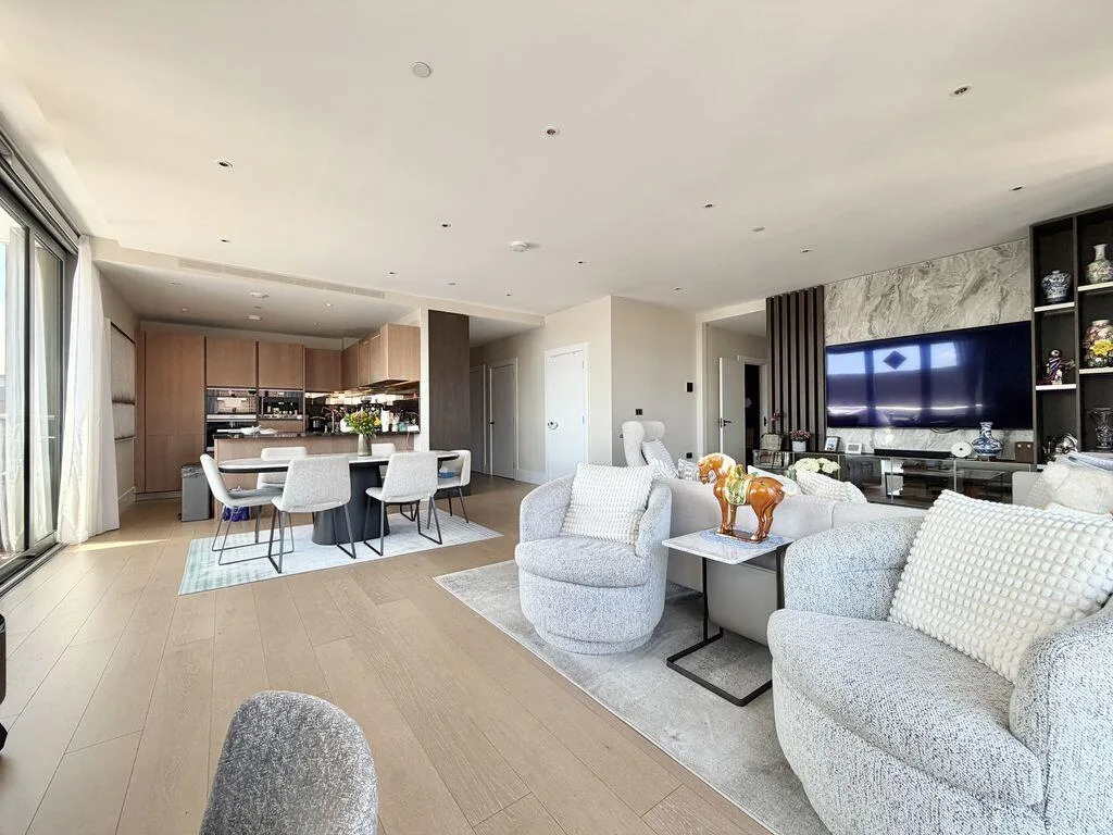 3 bedroom flat for rent