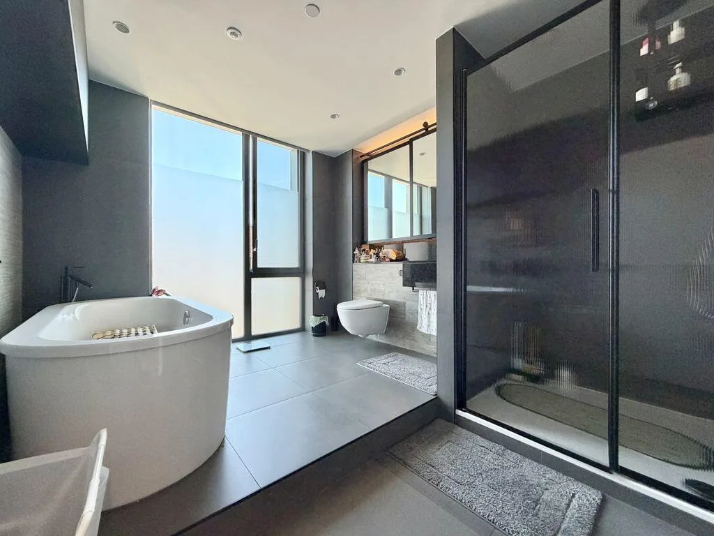 3 bedroom flat for rent