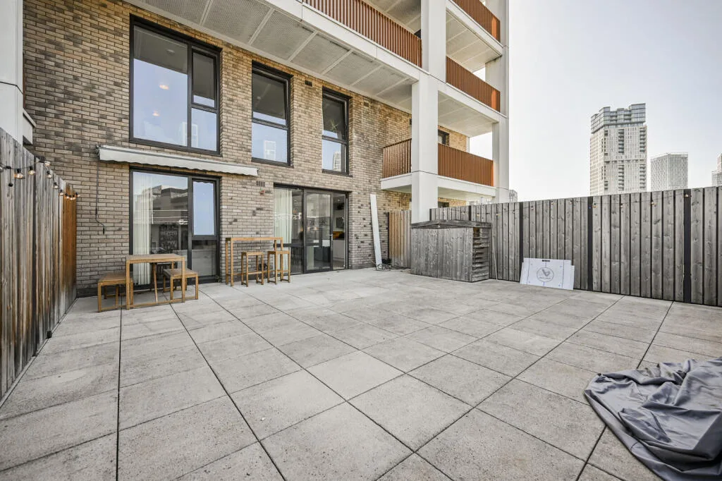 3 bedroom maisonette for rent