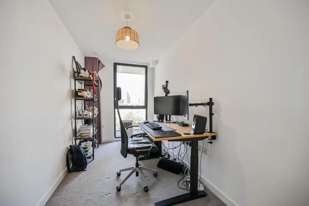 3 bedroom maisonette for rent
