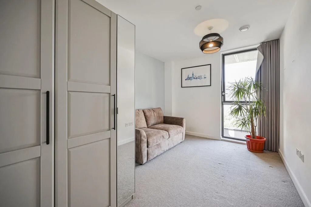 3 bedroom maisonette for rent