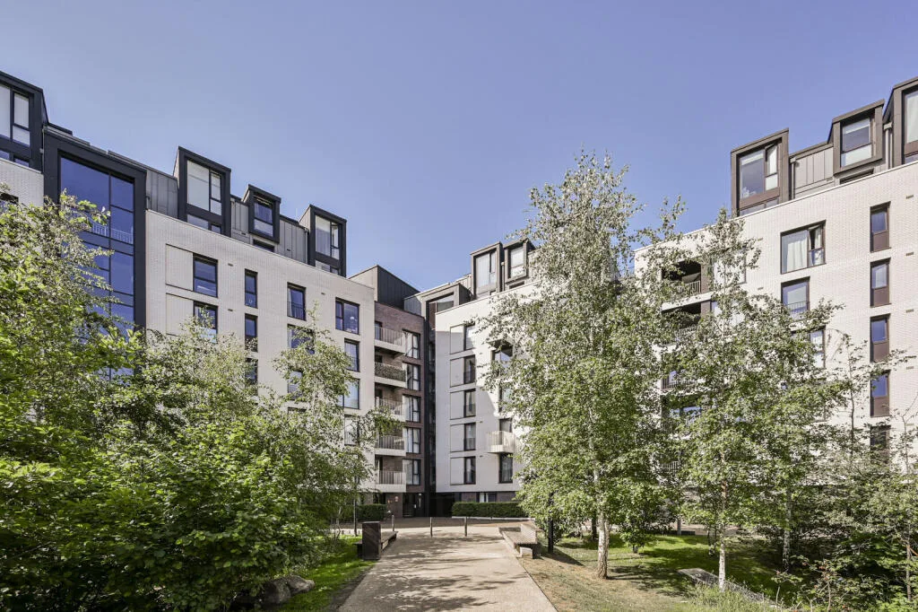 3 bedroom maisonette for rent