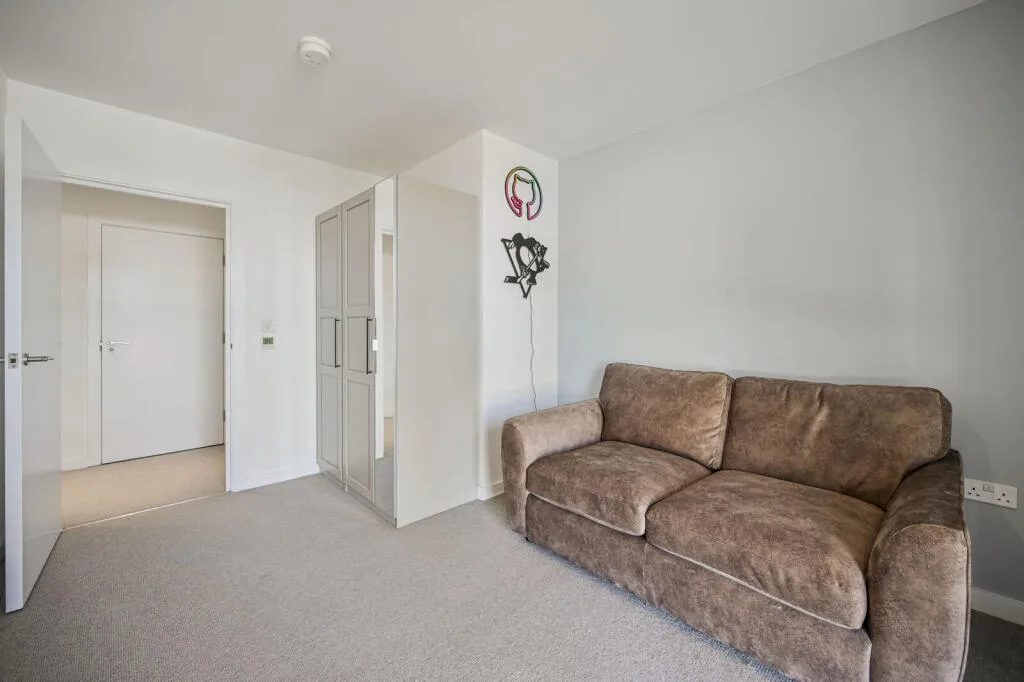 3 bedroom maisonette for rent