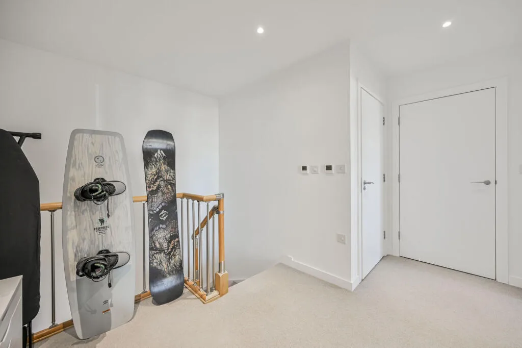 3 bedroom maisonette for rent