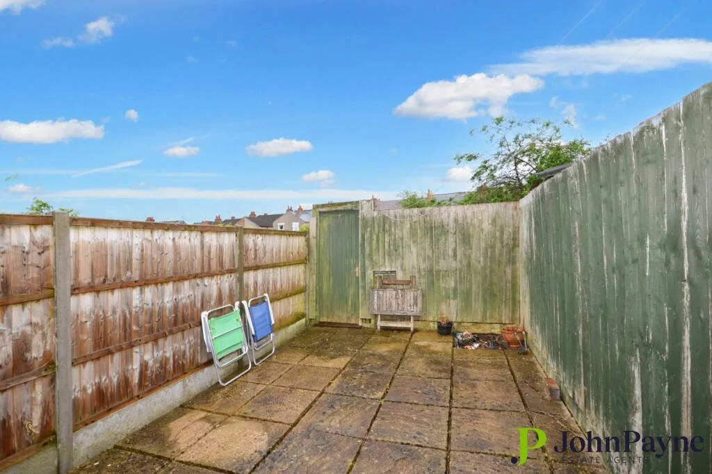 2 bedroom terraced house for rent