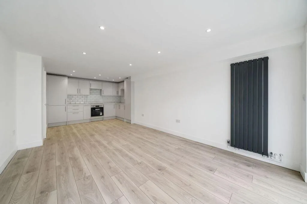 3 bedroom ground floor flat for rent