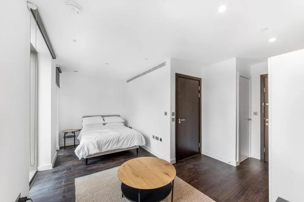Studio flat for rent