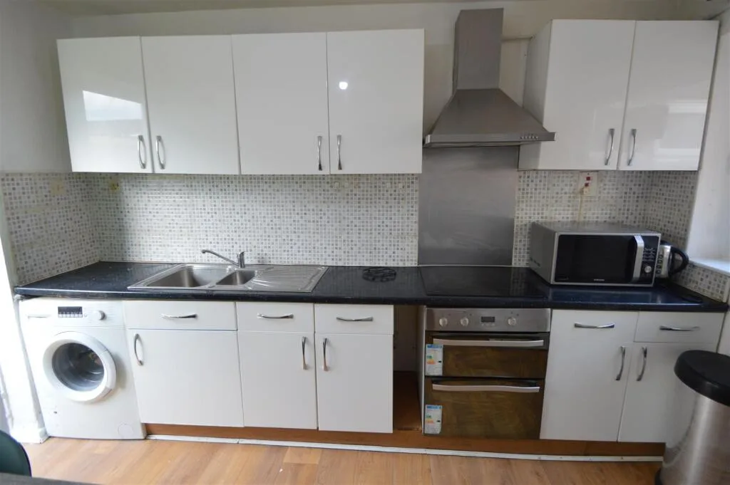 4 bedroom house for rent