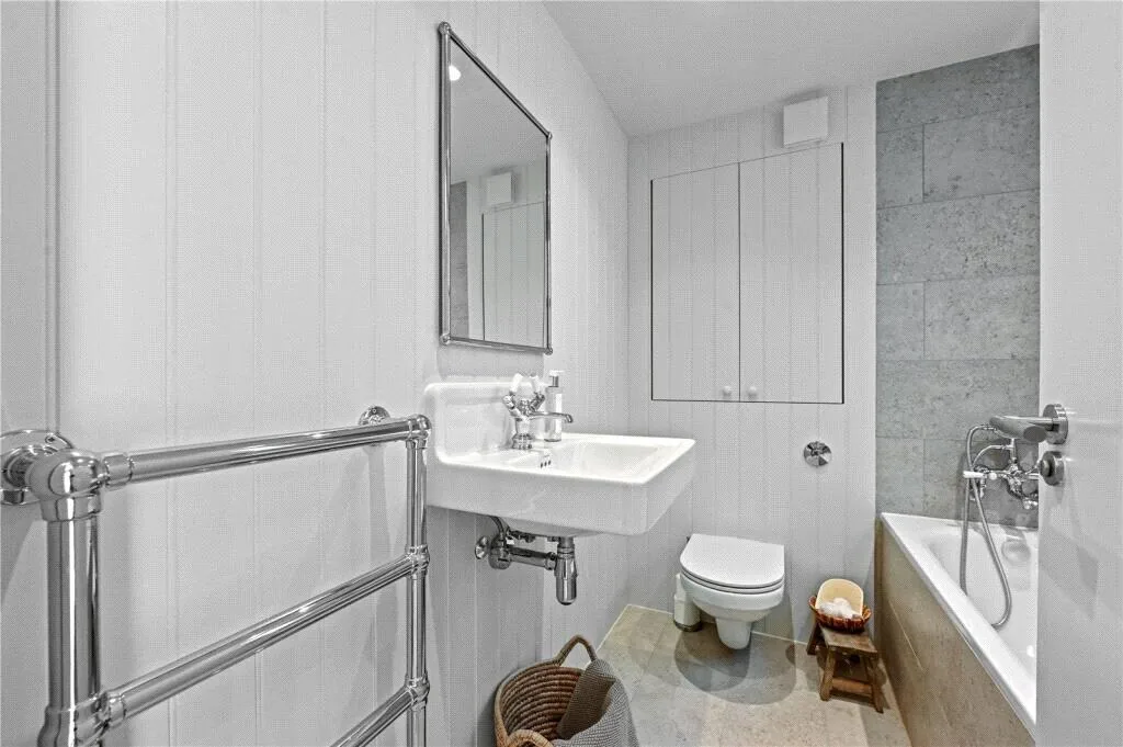 2 bedroom house for rent