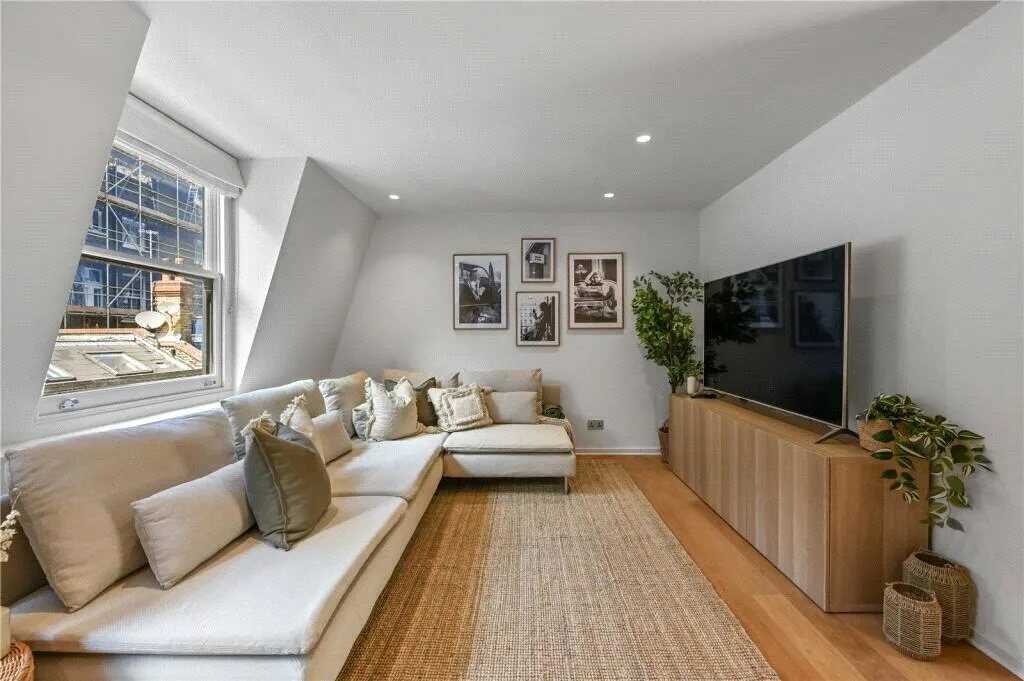 2 bedroom house for rent