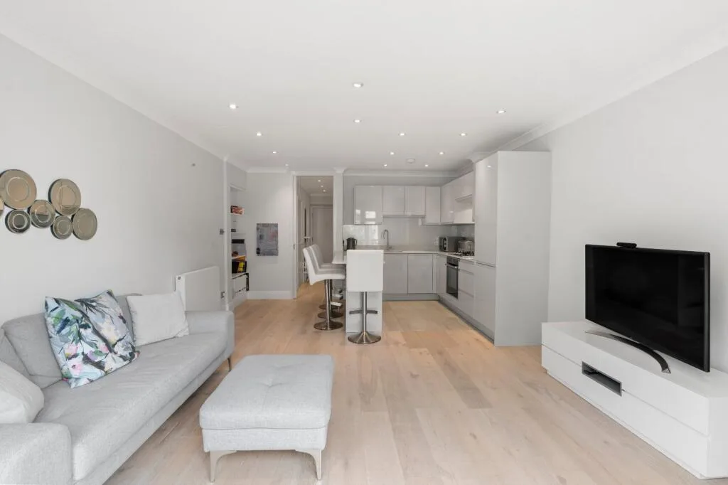 2 bedroom flat for rent