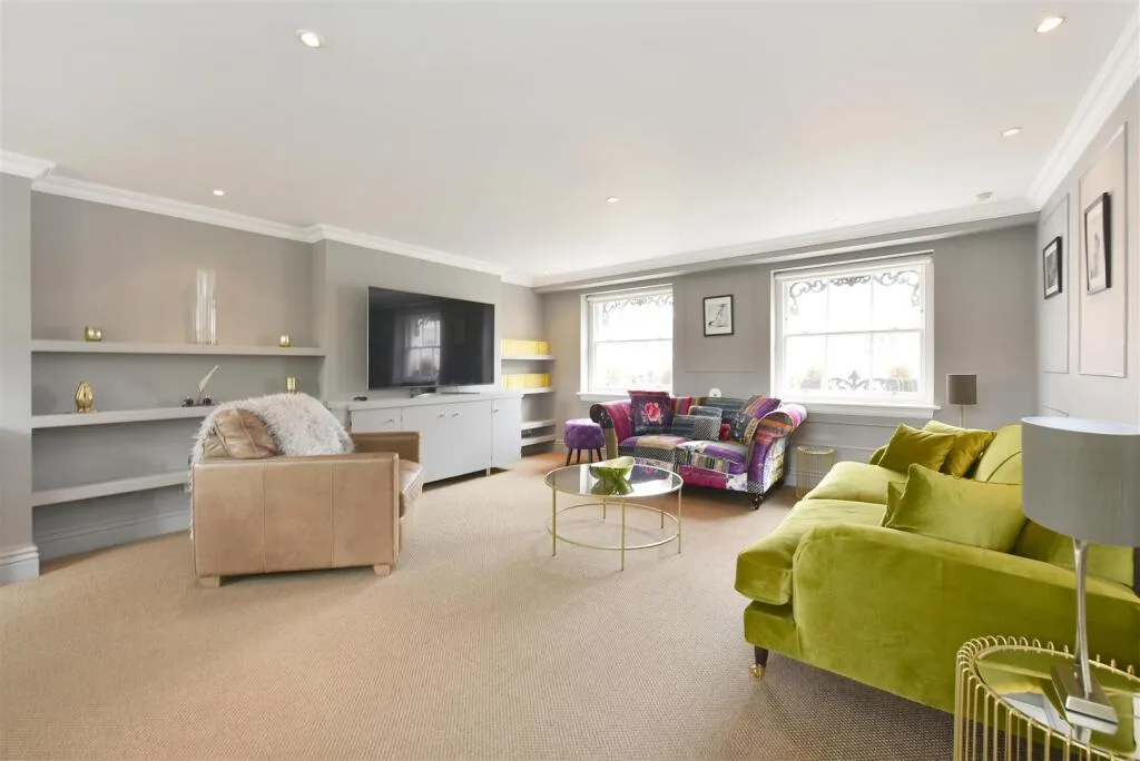 2 bedroom flat for rent