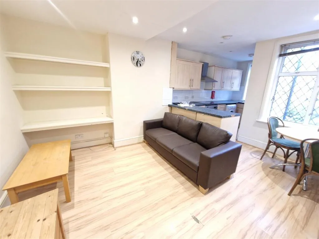 3 bedroom apartment for rent
