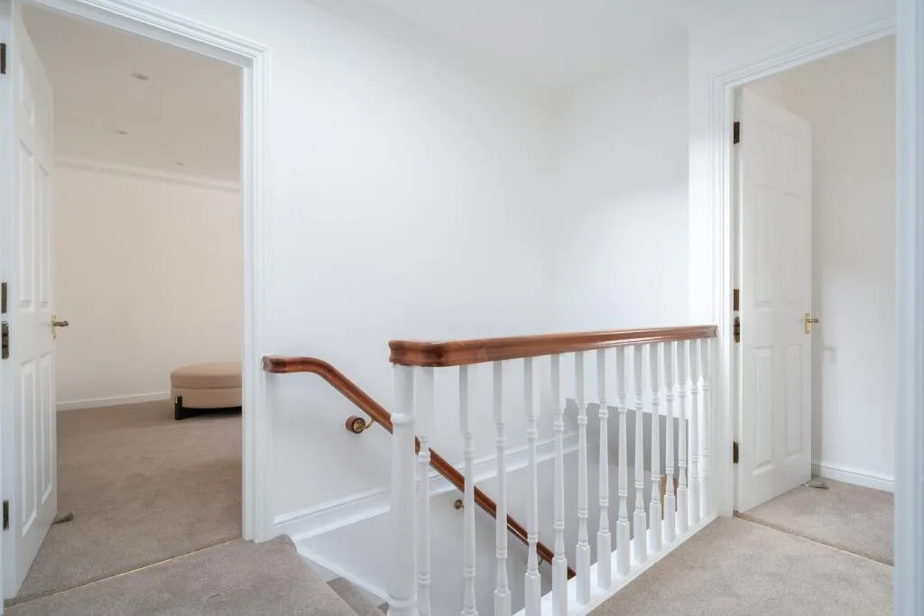 2 bedroom mews property for rent