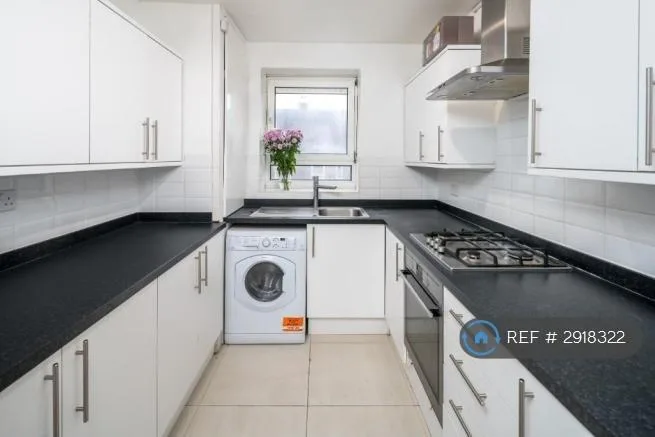 4 bedroom flat for rent