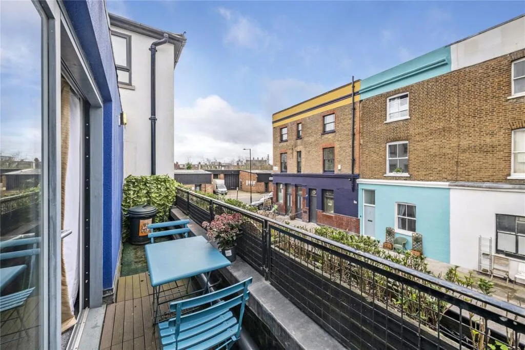 2 bedroom flat for rent