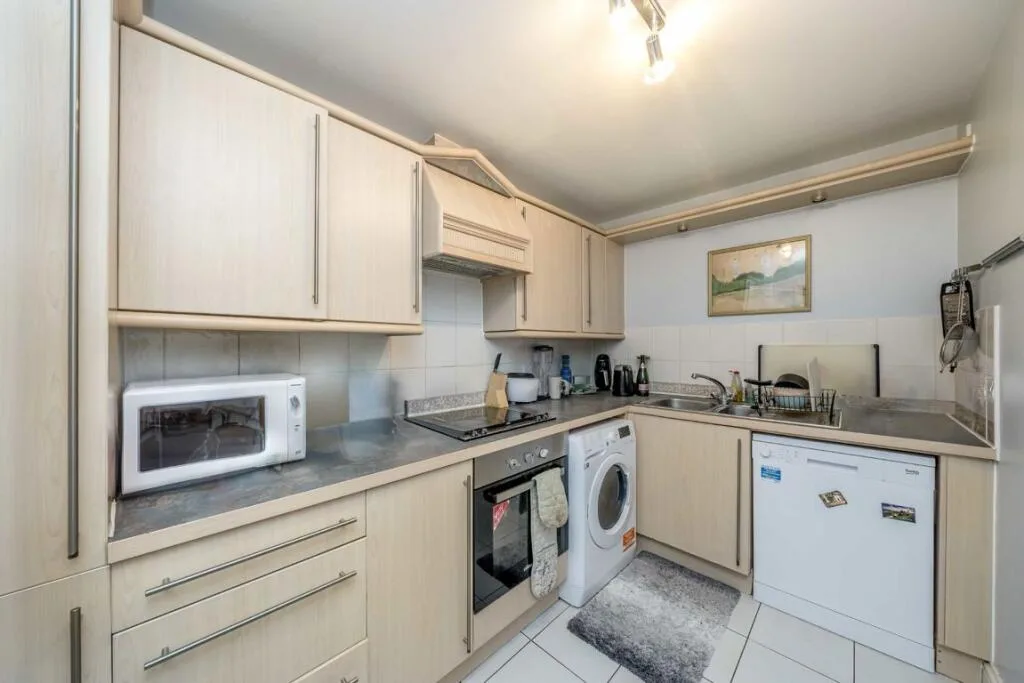 3 bedroom flat for rent