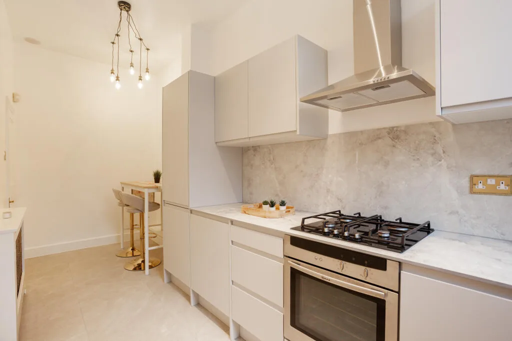 3 bedroom flat for rent