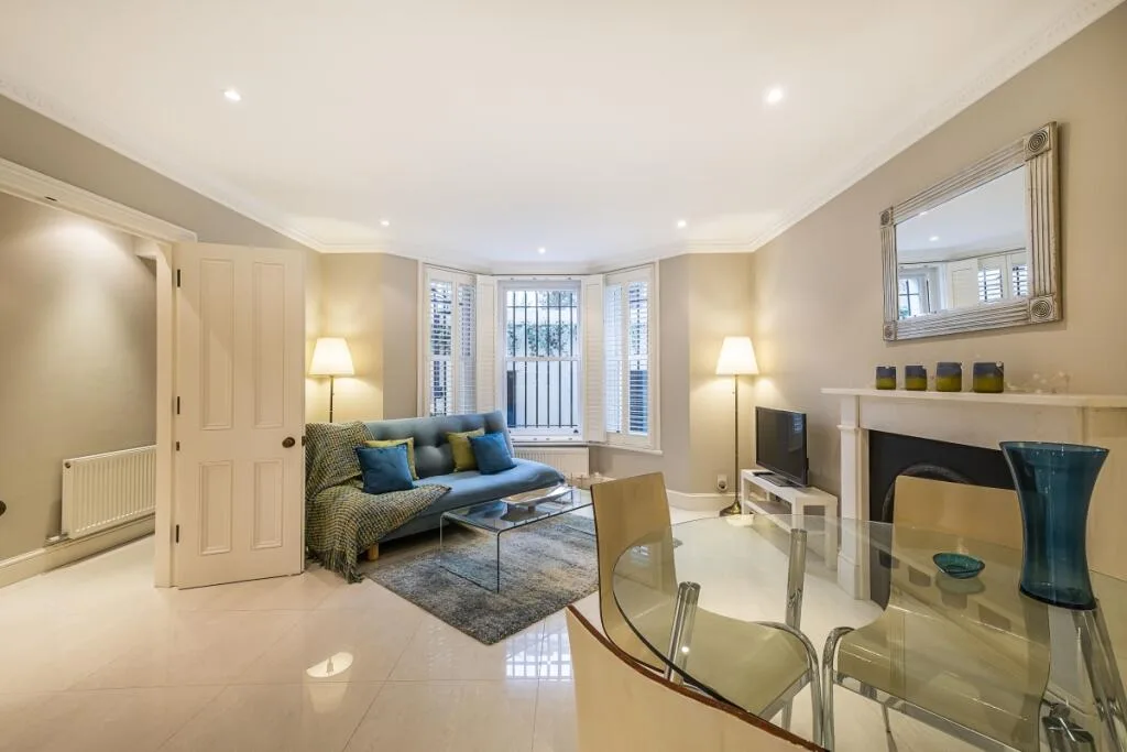 2 bedroom flat for rent
