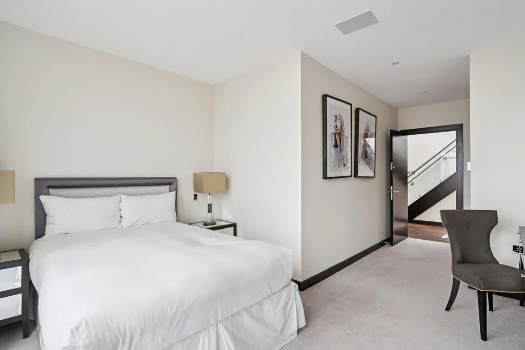 5 bedroom apartment for rent