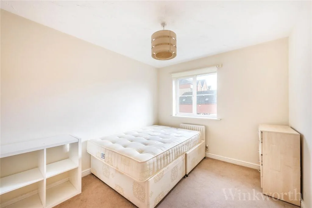 3 bedroom semi-detached house for rent