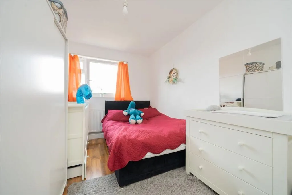 3 bedroom maisonette for rent